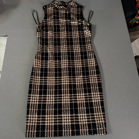 Frank Lyman Tartan Dress. - Picture 1 of 12